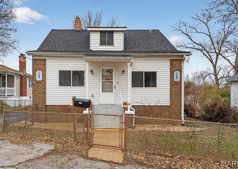 1st image of 9533 Gentry Ave
