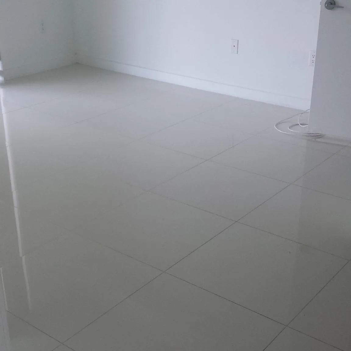 2 bed, 1214 sqft, $3,900 — Photo 2
