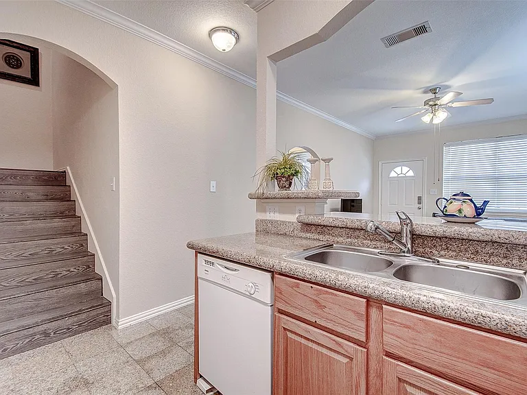 9400 Bellaire Blvd #202 — Photo 16
