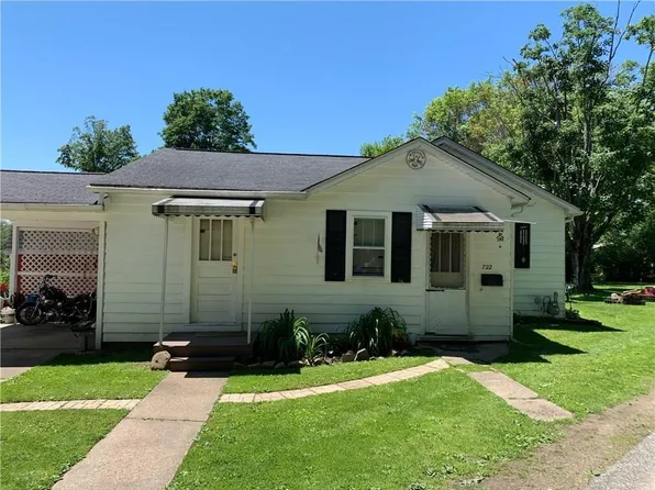 722 Turnpike St, Waterford, PA 16441