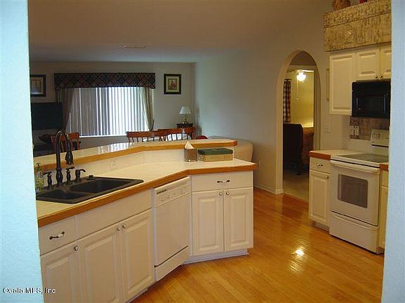 3rd image of 9055 SE 135th St