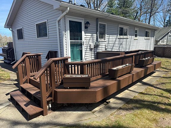 4th image of 228 Driftwood Cir