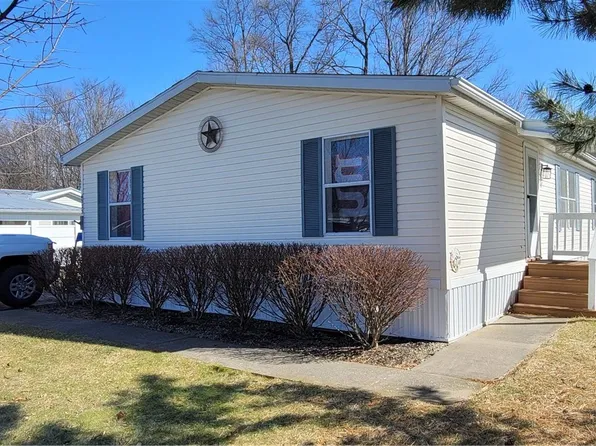 6325 Murphy Dr, Victor, NY 14564