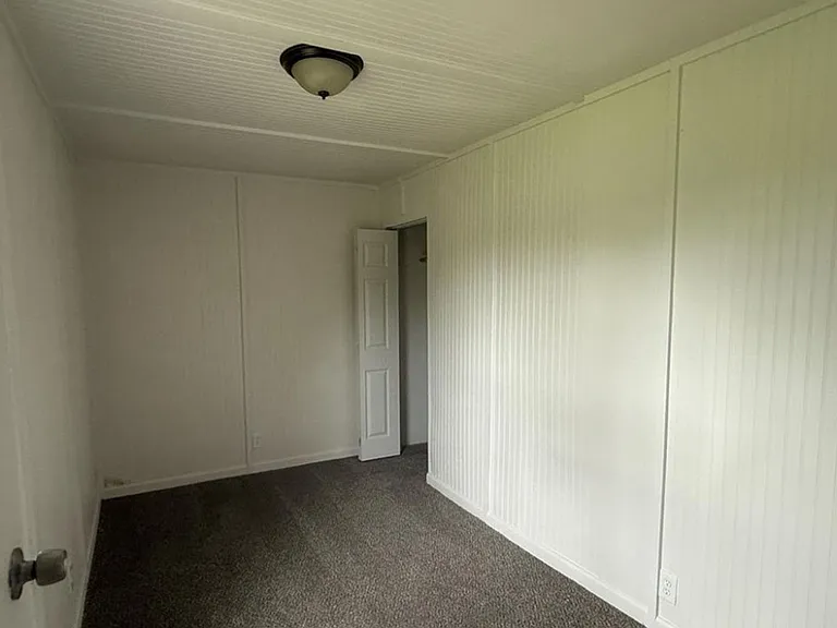7 Lazarcheff Dr — Photo 11