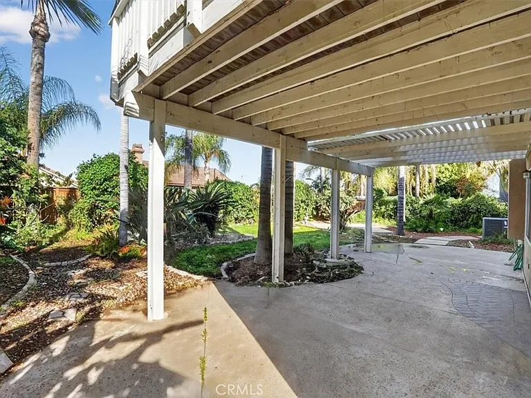 2620 Taylor Ave — Photo 43