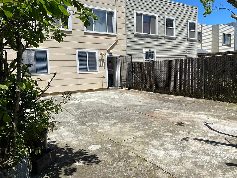 219 Sagamore St — Photo 13