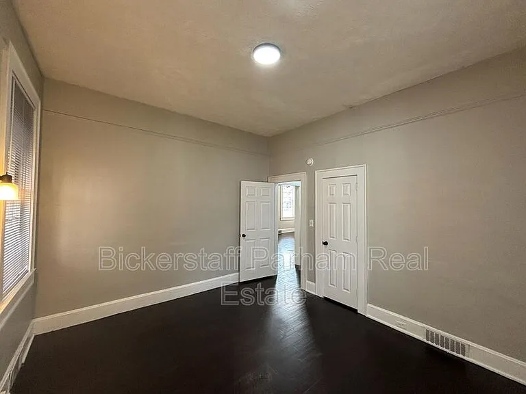1261 Cedar Ave — Photo 14