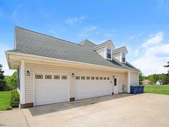 2nd image of 8983 Griswold Cir