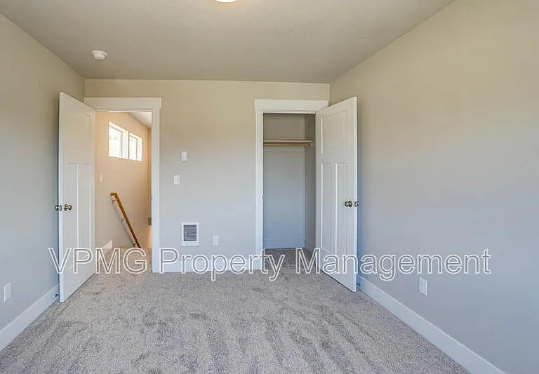 2347 E Otter Loop #A — Photo 12
