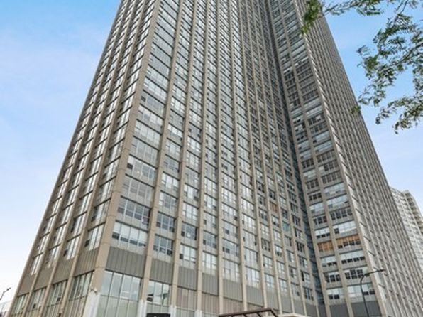 655 W Irving Park Rd APT 1813