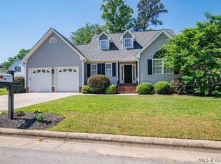 903 Stoneybrook Dr, Roanoke Rapids, NC 27870
