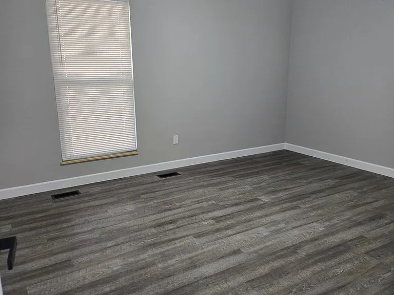 803 Monterey Dr — Photo 4