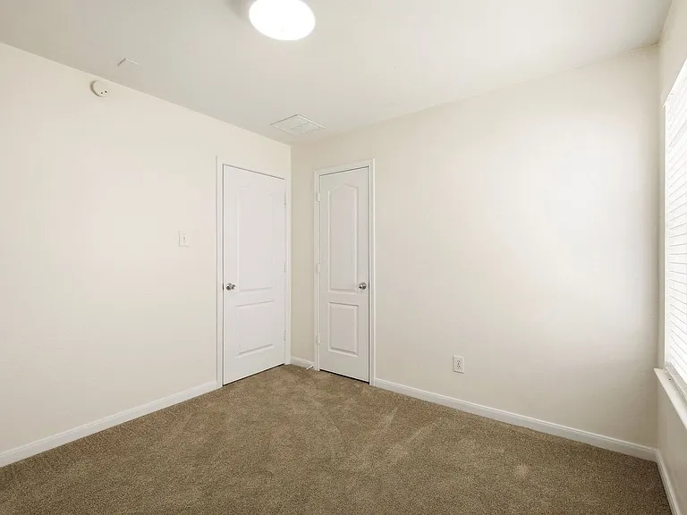 7719 Serene Wood Ln — Photo 19