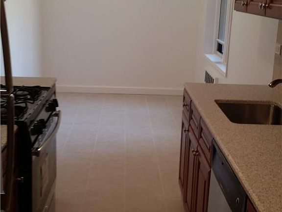 5th image of 6565 Wetherole St #4X