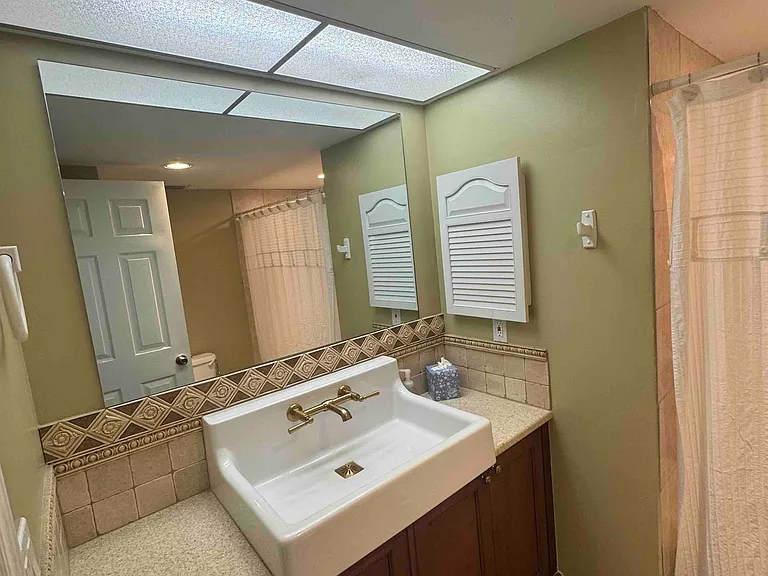 203 Esther St — Photo 13