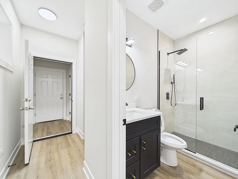 6624 S Champlain Ave #B — Photo 11