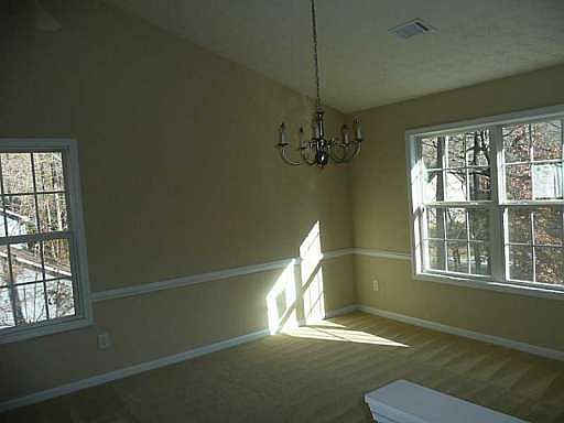 4th image of 727 Nottingham Dr