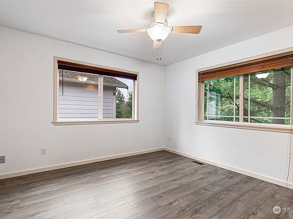 A medium sized room with great views