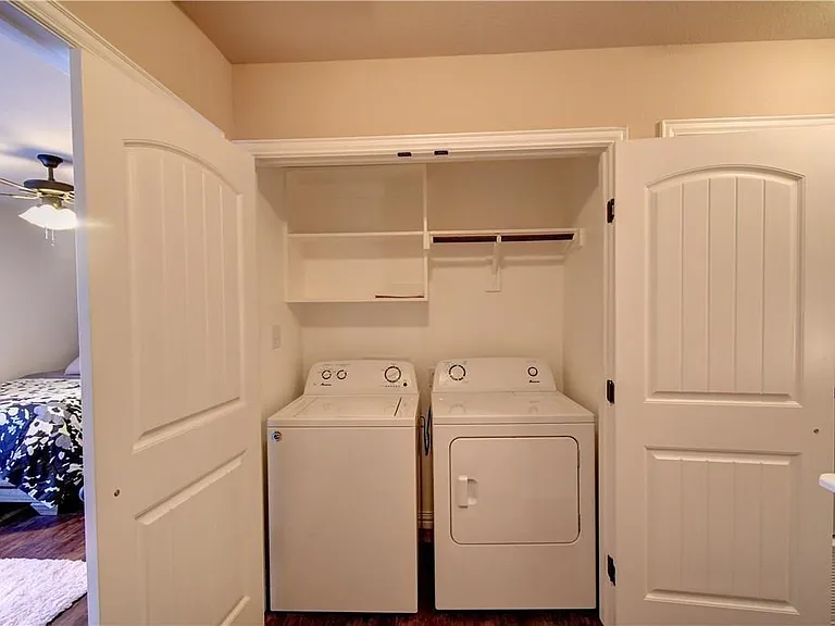 701 S Lillian St #1 — Photo 23