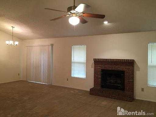 3rd image of 12813 Serenade Cir N