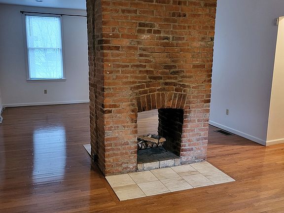 3rd image of 6214 Sellers St #1