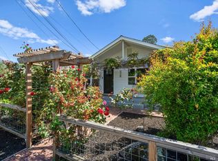 528 Sanns Lane, Healdsburg, CA 95448