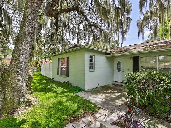 3rd image of 2219 Elise Marie Dr