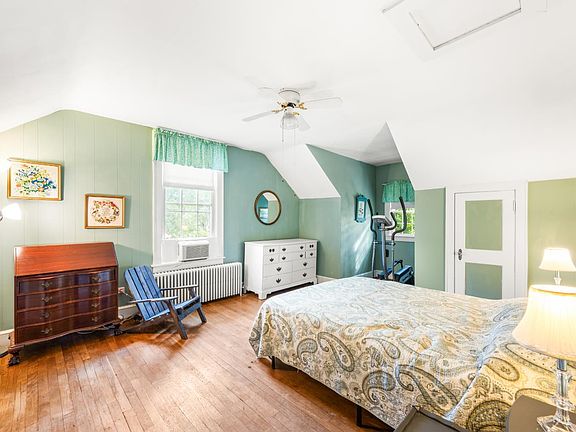 30th image of 1231 Oakwood St