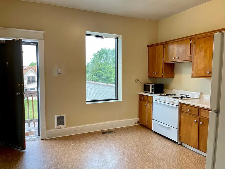 955 Payne Ave #2 — Photo 8