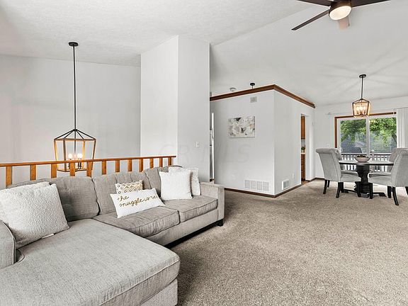 2nd image of 3812 Tanager Dr