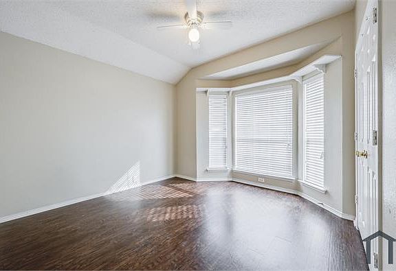 4th image of 5200 Vista Verde Dr