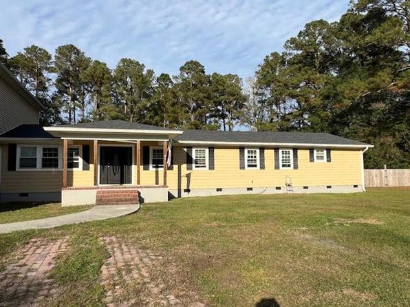 121 Gilbert Curry Dr