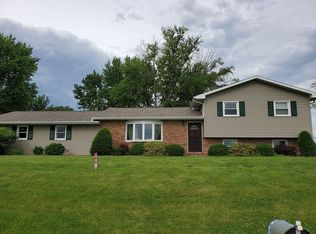 1285 Francis Sartory Rd, Warsaw, IL 62379