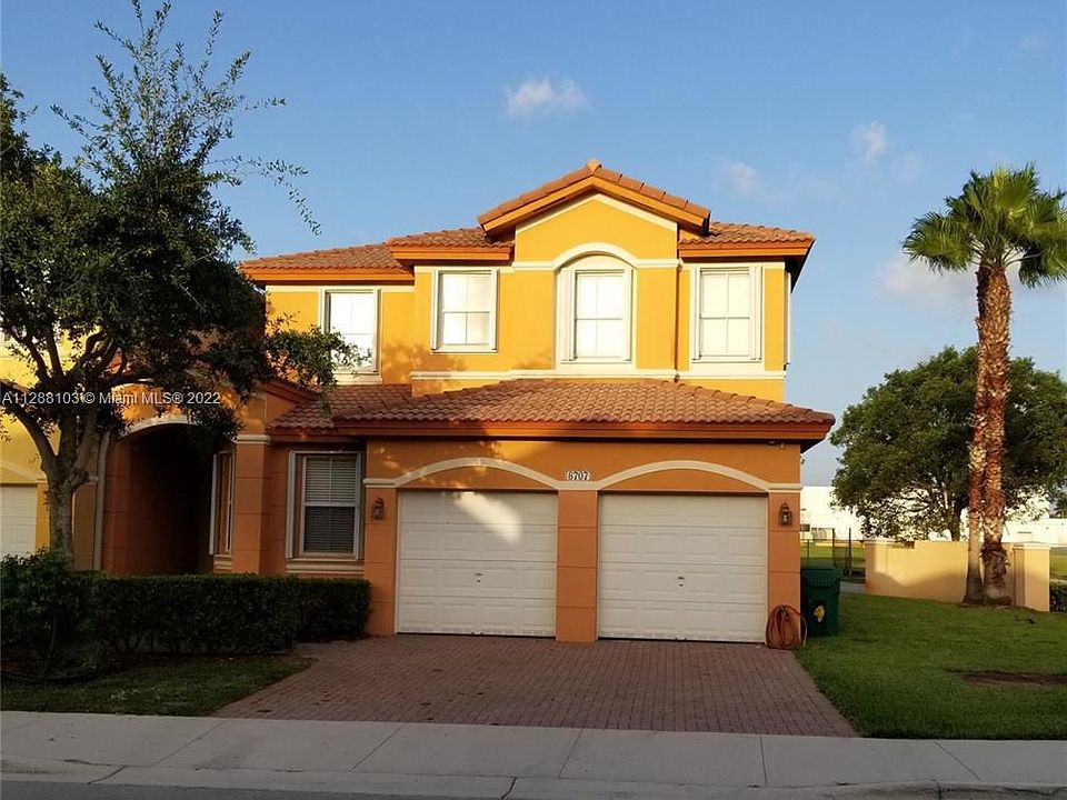 1st image of 8707 NW 109th Ct