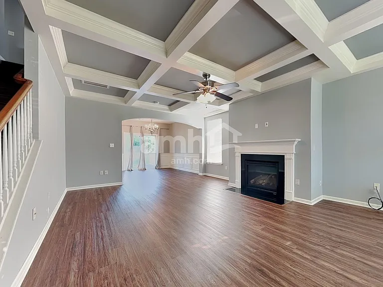 2400 Ancient Oak Ln — Photo 7