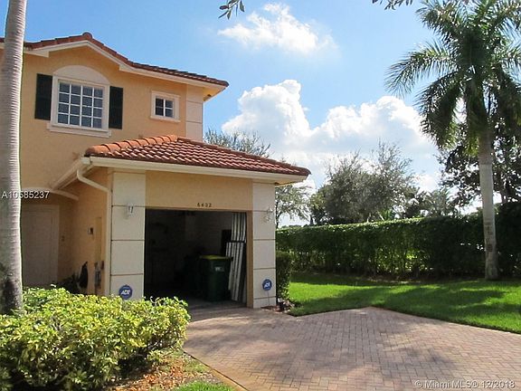5th image of 6402 Catalina Ln