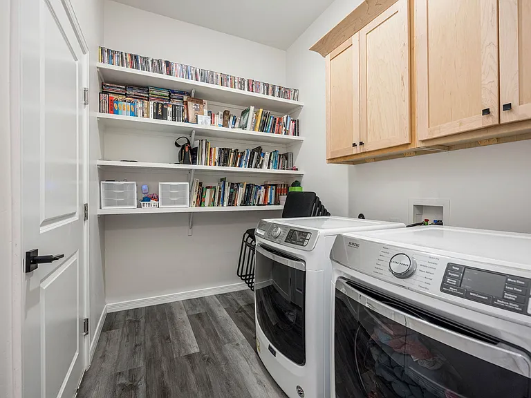 6041 Arosa St — Photo 22