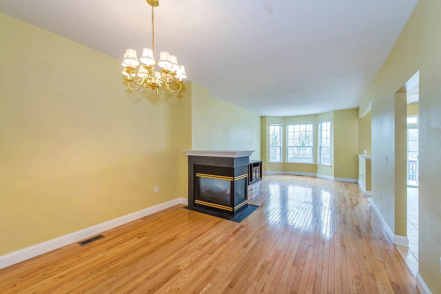 25 Buckingham Ct photo 1