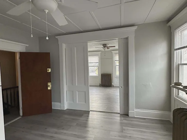 44 Chestnut St #1 — Photo 3