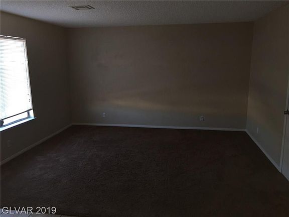 4th image of 1316 E Carson Ave APT D