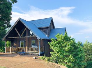 41 Goose Ln, Celina, TN 38551