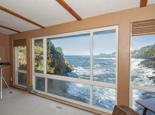 125 SW Crescent St, Depoe Bay, OR 97341