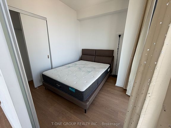 5th image of 75 Saint Nicholas St #3202