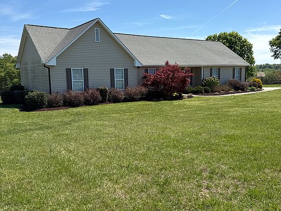 2nd image of 203 Bruce Meadow Rd