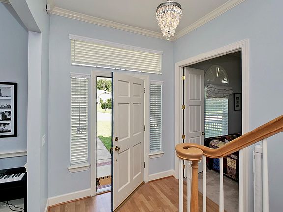 104 Palm Bay Ct-3