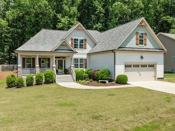 230 Paddy Ln, Youngsville, NC 27596