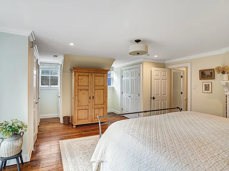 7153 Main St — Photo 15