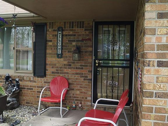 3rd image of 5731 N Olivia Dr