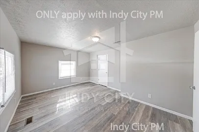 3440 N Harding St — Photo 17