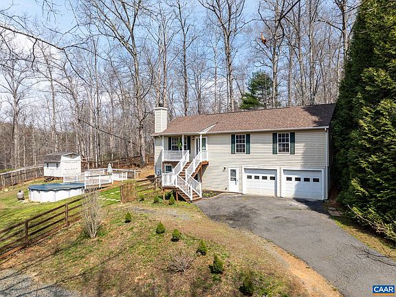 3rd image of 1029 W Daffodil Rd